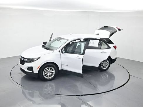 Used 2024 Chevrolet Equinox LS w/ LS Convenience Package FWD image 44