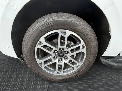 Used 2025 Ford Expedition Active AWD/4WD image 16