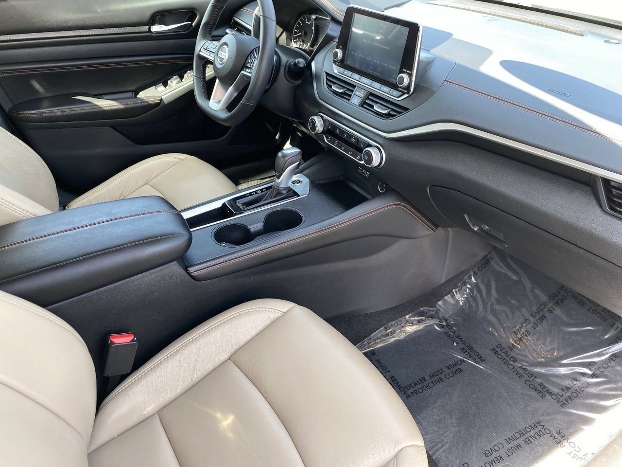 Certified 2021 Nissan Altima 2.5 SR w/ SR Premium Package FWD image 9