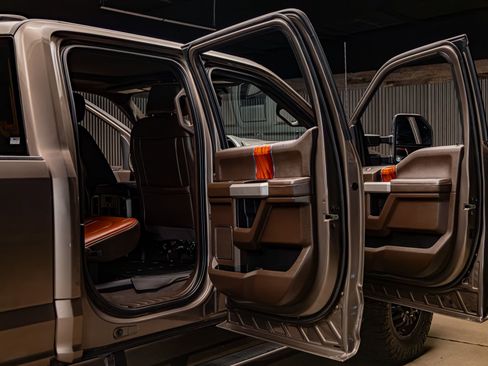 Used 2022 Ford F350 King Ranch w/ King Ranch Ultimate Package image 31