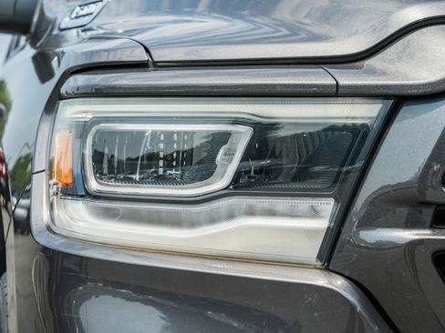 Used 2022 RAM 1500 Big Horn AWD/4WD image 18