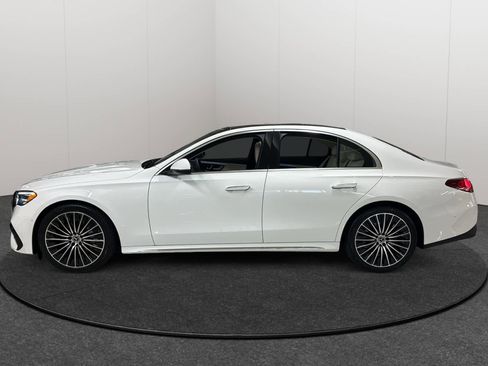 New 2026 Mercedes-Benz E 350 4MATIC Sedan image 3