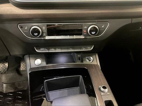 Certified 2025 Audi Q5 2.0T Premium image 32