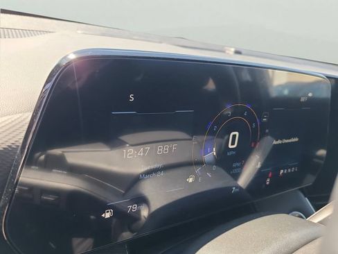 New 2026 Chevrolet Equinox LT w/ Safety and Technology Package FWD image 24