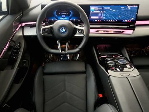 Used 2026 BMW i5 eDrive40 w/ M Sport Package AWD/4WD image 54