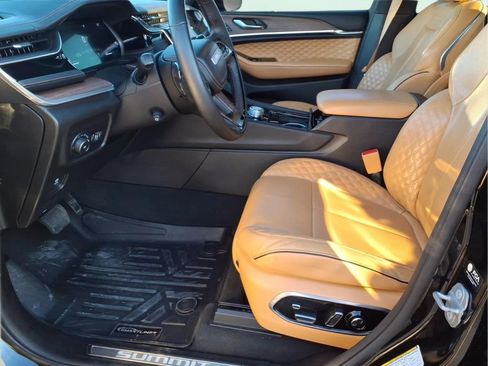 Used 2023 Jeep Grand Cherokee Summit w/ Adv Protech Group IV image 18