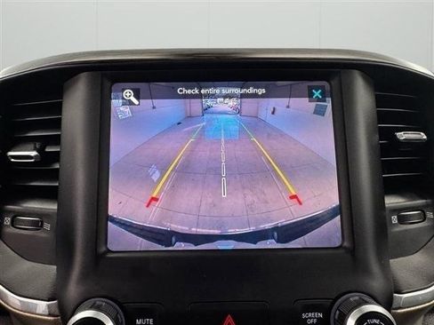 Used 2019 RAM 1500 Laramie AWD/4WD image 31