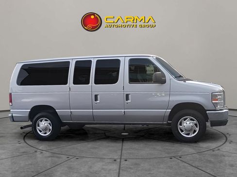 Used 2014 Ford E-350 and Econoline 350 XLT image 51
