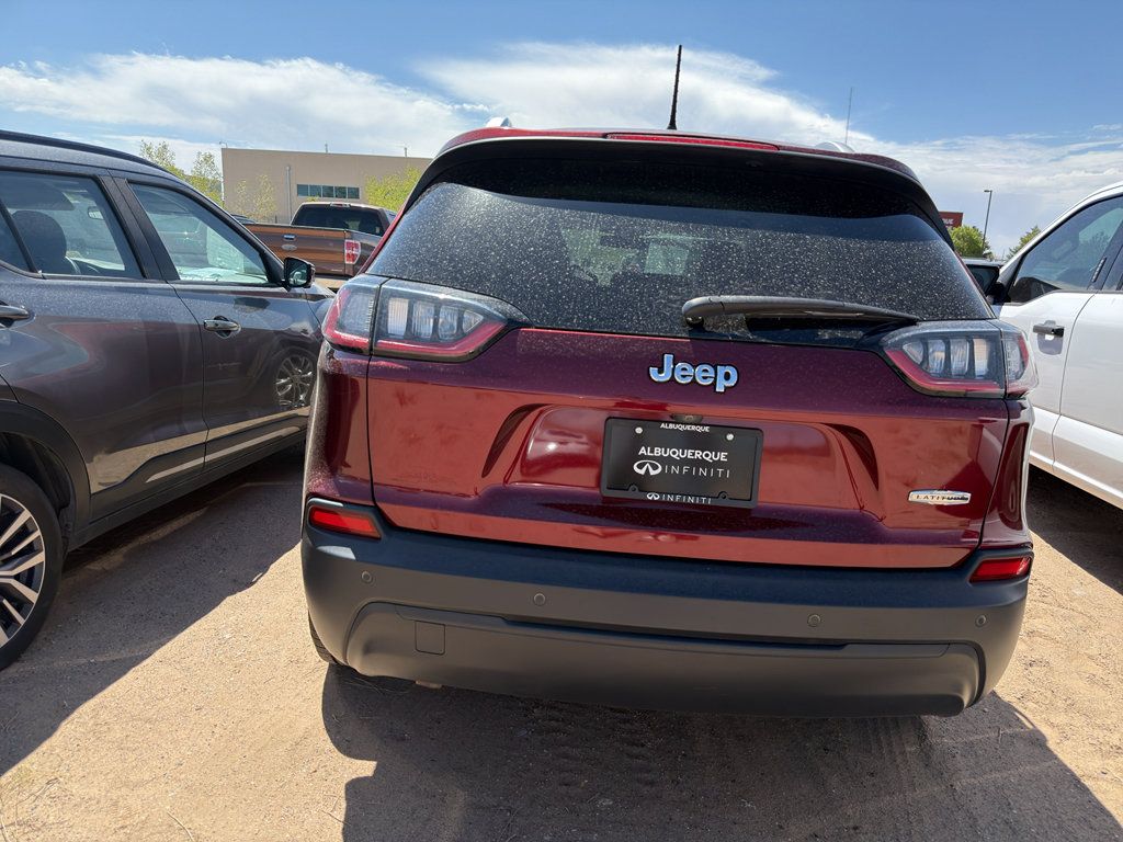 Used 2019 Jeep Cherokee Latitude Plus FWD image 5