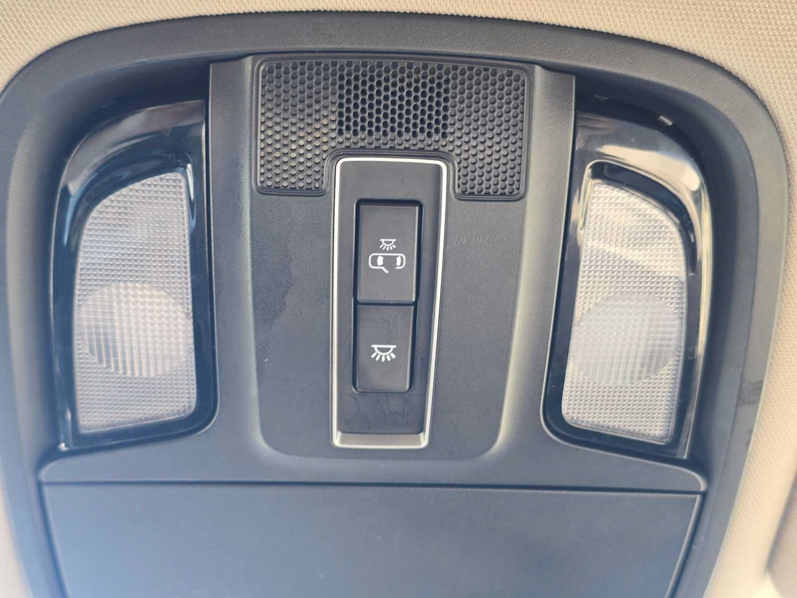 Used 2018 Kia Sorento FWD image 30
