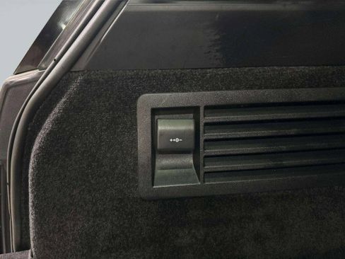 Used 2015 Land Rover Range Rover Supercharged image 53