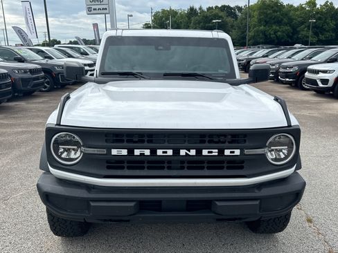 Used 2025 Ford Bronco 4-Door AWD/4WD image 2