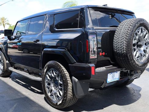 Used 2025 GMC Hummer EV 3X w/ LPO, Sport Package image 3