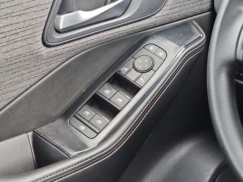 Used 2023 Nissan Rogue SV image 23