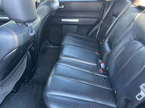 Used 2007 Mitsubishi Endeavor SE image 9