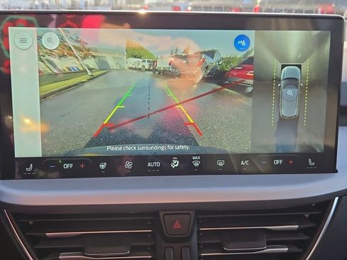 New 2025 Ford Escape SE w/ PHEV Premium Package FWD image 29