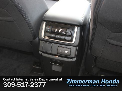 Used 2022 Subaru Ascent Premium w/ Convenience Package AWD/4WD image 10