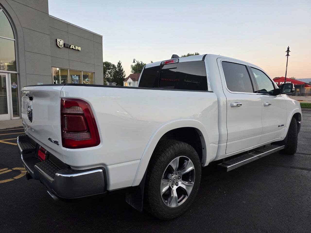 Used 2020 RAM 1500 Laramie AWD/4WD image 11