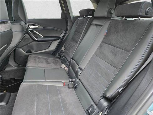 Used 2025 BMW X1 M35i w/ Shadowloine Package AWD/4WD image 19