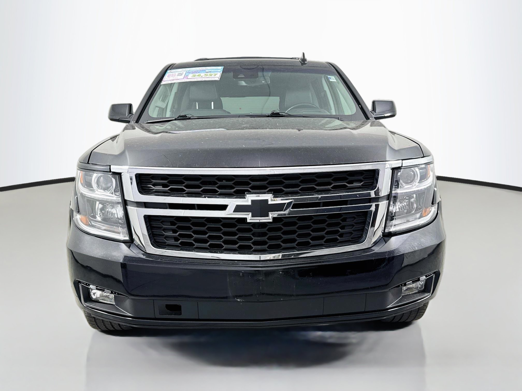 Used 2018 Chevrolet Suburban Premier w/ RST Edition AWD/4WD image 2