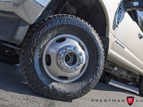 Used 2017 Ford F350 Lariat w/ Chrome Package AWD/4WD image 12