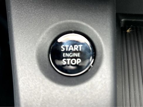 New 2026 Nissan Sentra SR w/ Floor Mat Package image 5