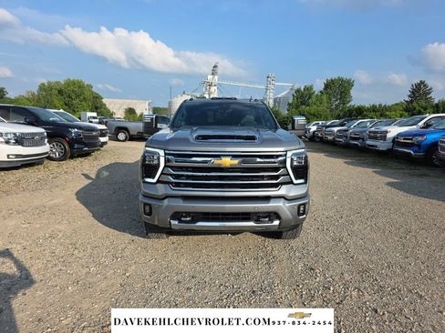 Used 2026 Chevrolet Silverado 2500 High Country w/ High Country Premium Package AWD/4WD image 8
