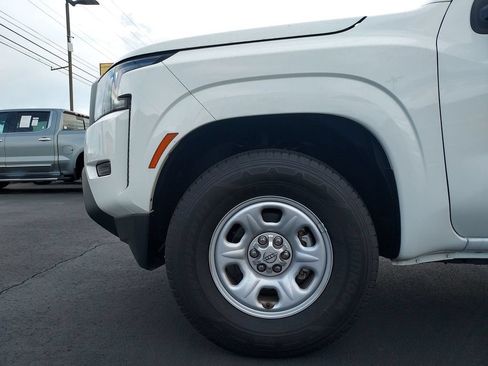 Used 2024 Nissan Frontier S w/ S Utility Package RWD image 16