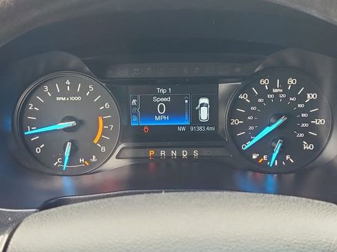 Used 2019 Ford Explorer FWD image 19