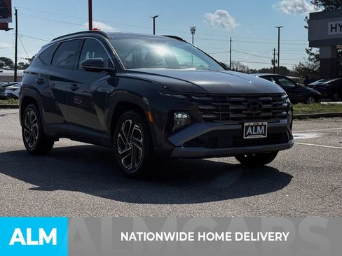 Used 2025 Hyundai Tucson Limited AWD/4WD image 4