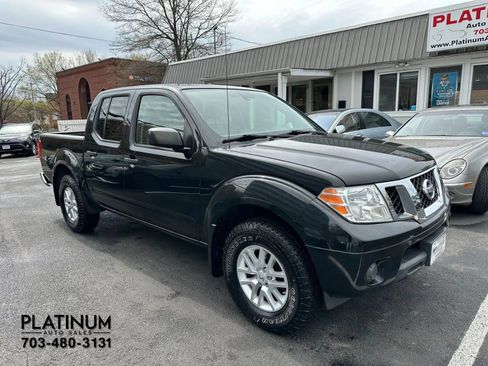 Used 2019 Nissan Frontier SV image 4