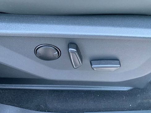 Used 2025 Ford Expedition Active image 15