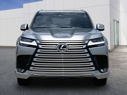 Used 2026 Lexus LX 700h Luxury AWD/4WD image 10