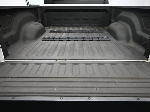 Used 2022 RAM 2500 Big Horn AWD/4WD image 14