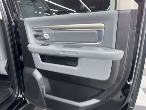 Used 2019 RAM 1500 Big Horn image 18
