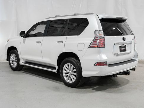 Used 2023 Lexus GX 460 Premium w/ Premium Plus Package AWD/4WD image 3