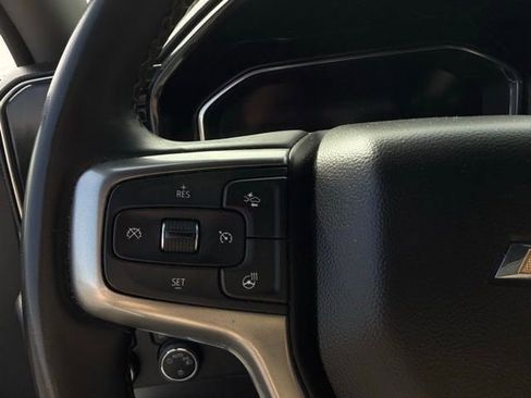 Used 2025 Chevrolet Silverado 1500 LT AWD/4WD image 27