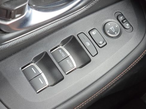 Used 2024 Honda HR-V Sport image 16