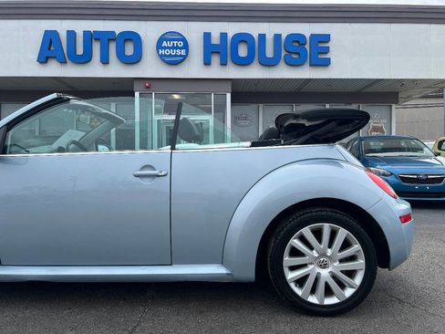 Used 2009 Volkswagen Beetle S image 34