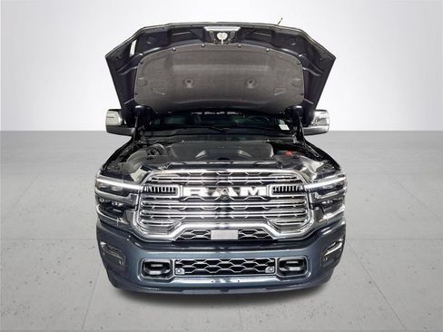 New 2026 RAM 2500 Laramie AWD/4WD image 22