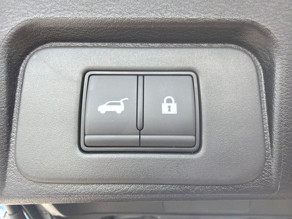 New 2026 Nissan Rogue Dark Armor AWD/4WD image 19