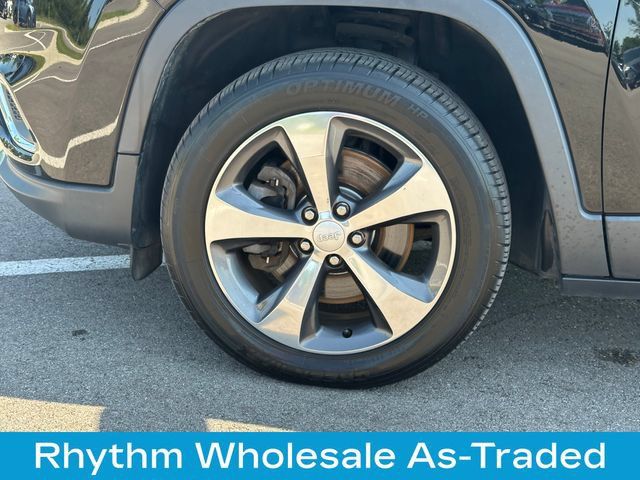 Used 2020 Jeep Cherokee Limited AWD/4WD image 10