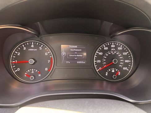 Used 2018 Kia Optima S image 3