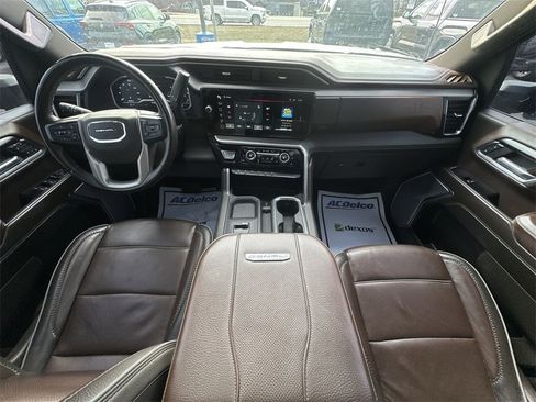 Used 2024 GMC Sierra 3500 Denali w/ Denali Reserve Package image 20