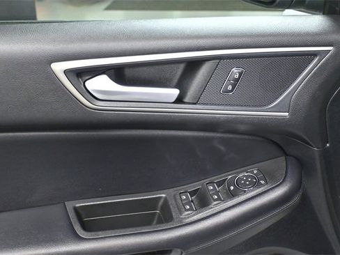 Used 2022 Ford Edge SEL w/ Convenience Package image 14