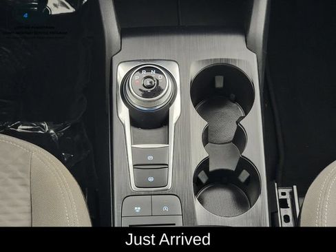 Used 2022 Ford Escape SE w/ Cold Weather Package FWD image 22