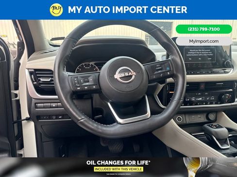 Used 2023 Nissan Rogue SL w/ SL Premium Package AWD/4WD image 9