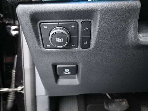 Used 2025 Ford Expedition Max Platinum AWD/4WD image 12