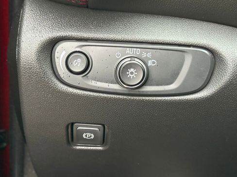 Used 2020 Chevrolet Blazer RS image 21