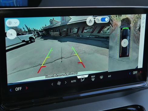 Certified 2025 Ford Expedition Active image 14